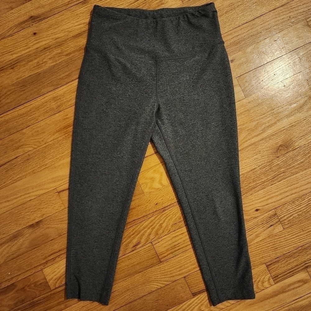 Mondetta Grey Cropped Leggings Women's Small S Athletic Athleisure Activewear